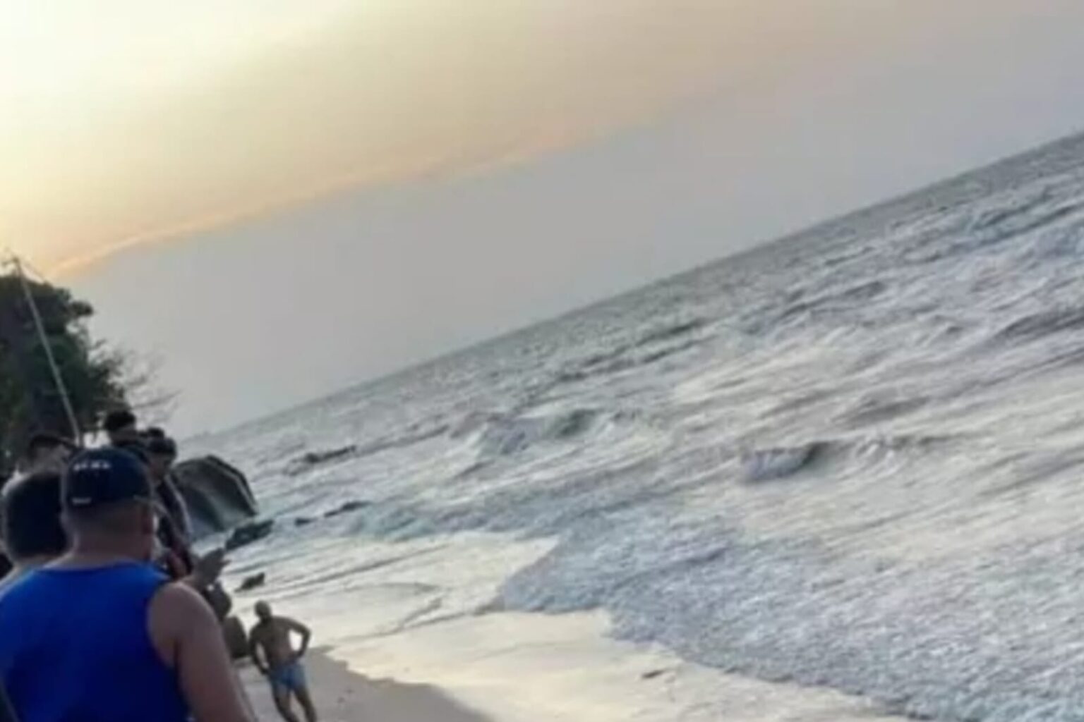 Adolescente de 15 anos morre após se afogar em praia no Pará