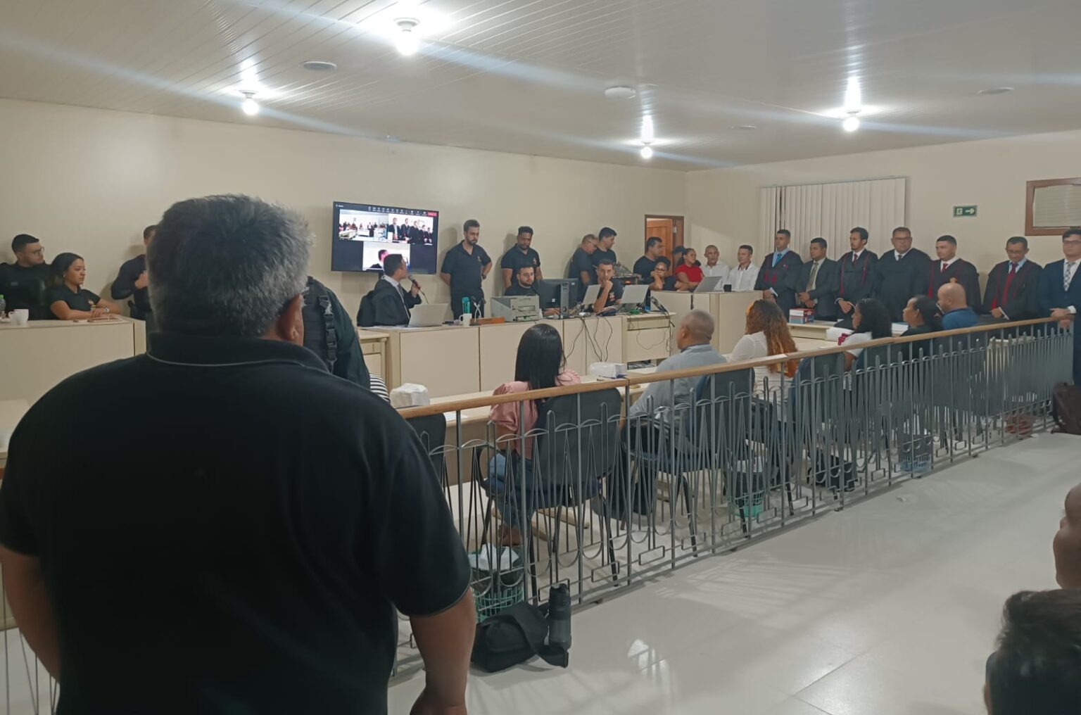 Júri absolve ex-vereador por tentativa de homicídio no Marajó e condena cunhado