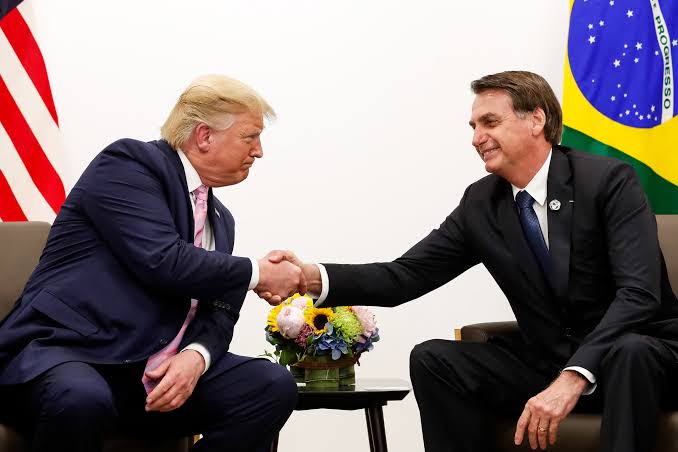 STF pode negar pedido de Bolsonaro para ir à posse de Trump