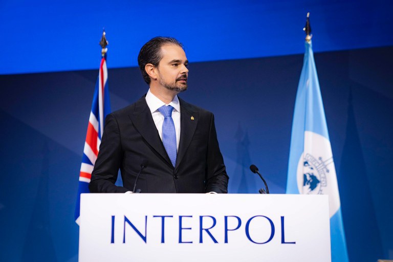 Novo chefe da Interpol, Valdecy Urquiza foi colega de faculdade de Toni Cunha