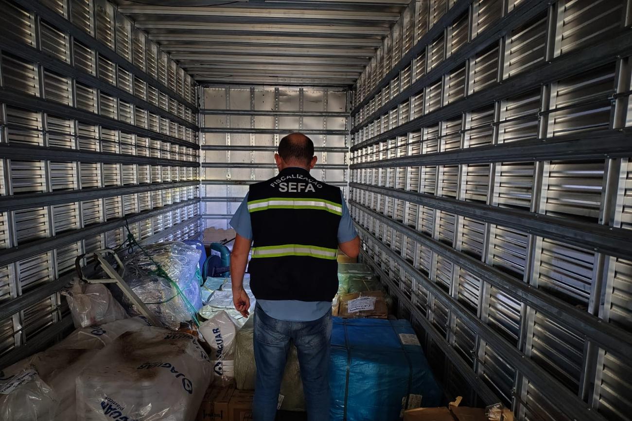 Sefa apreende cosméticos e carregadores de celular em Dom Eliseu