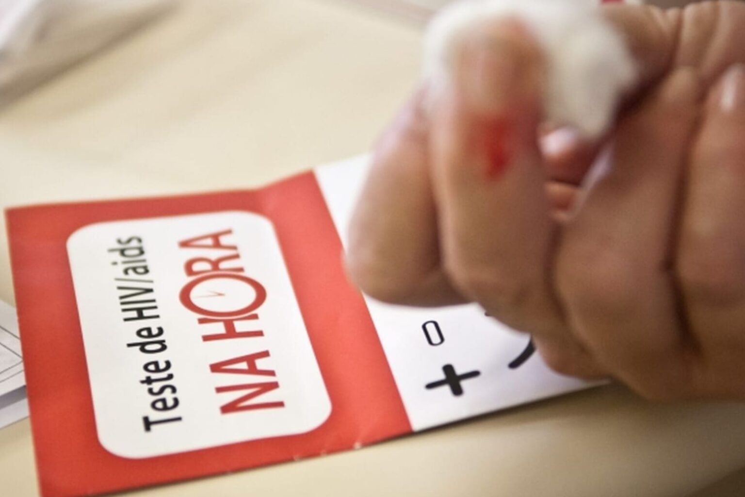 Campanha digital de alerta contra a Aids tem foco nos jovens