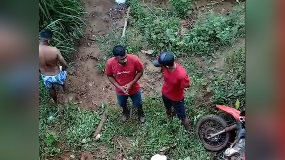 Motociclista morre e irmão fica ferido após moto cair de ponte no Pará