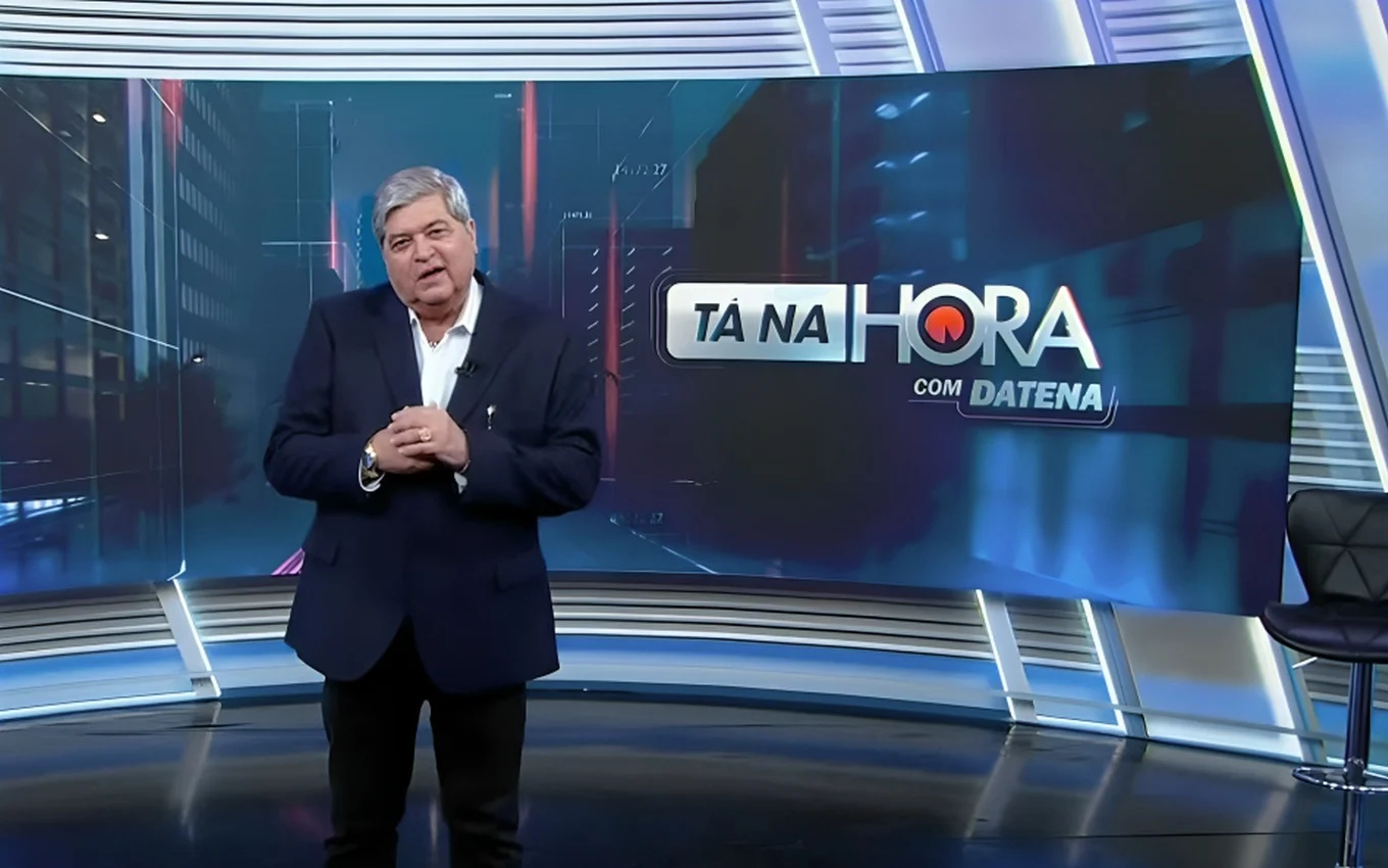 Datena estreia no SBT elogiando Silvio Santos