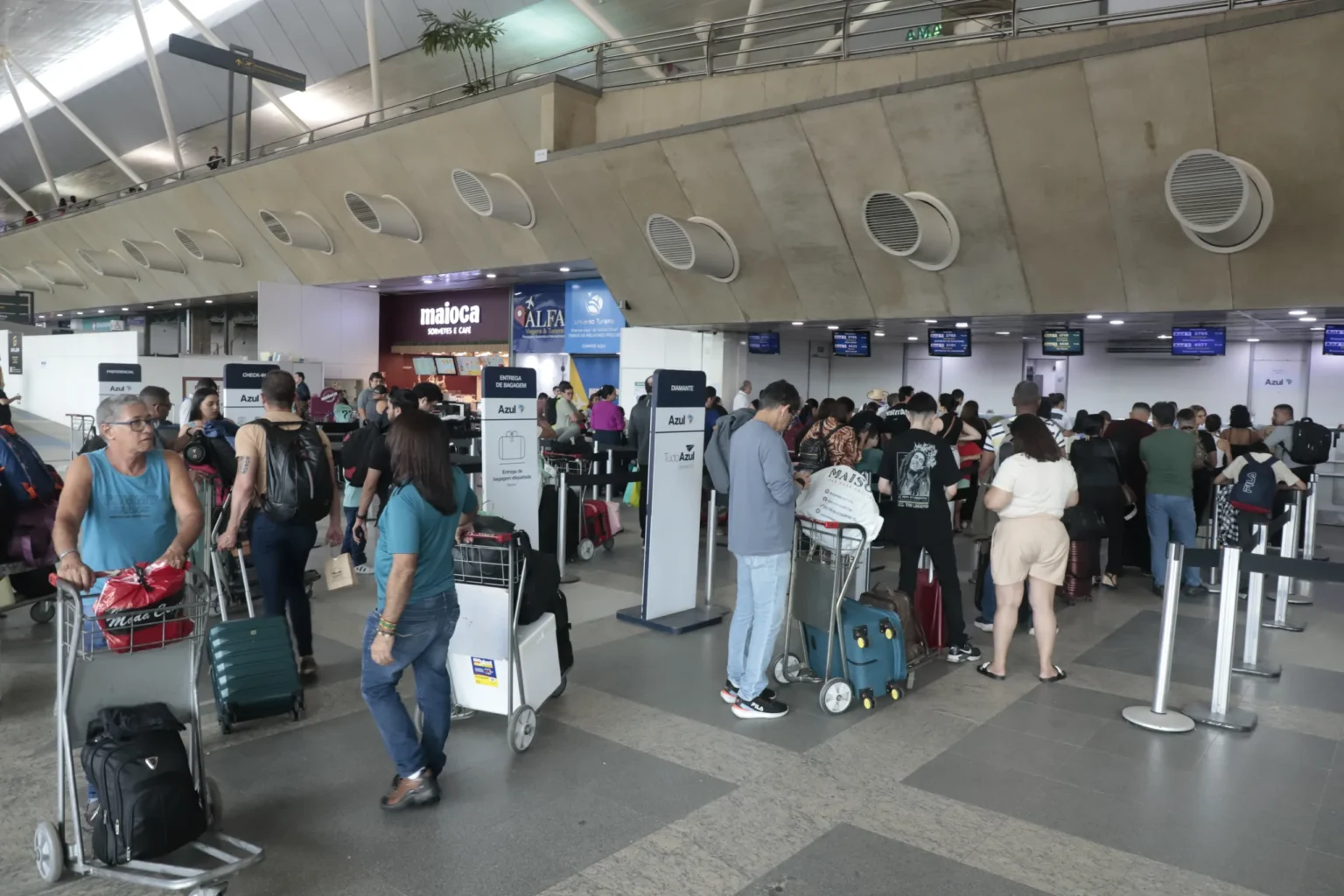 Aeroporto de Belém deve receber mais de 700 mil viajantes entre dezembro e janeiro