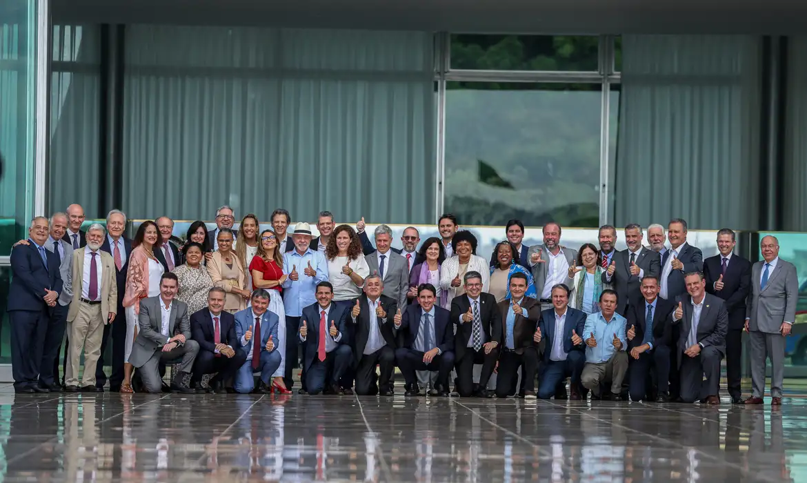 Lula reúne todos os ministros em última reunião do ano