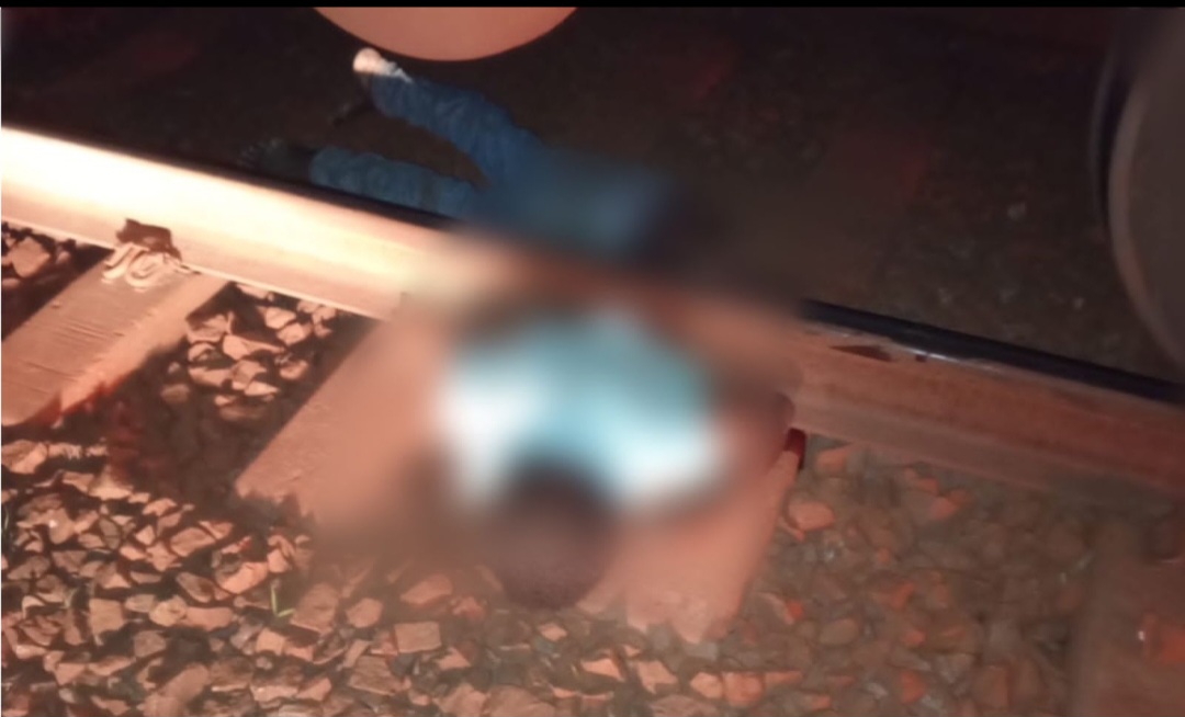Trem cargueiro parte homem ao meio em Marabá