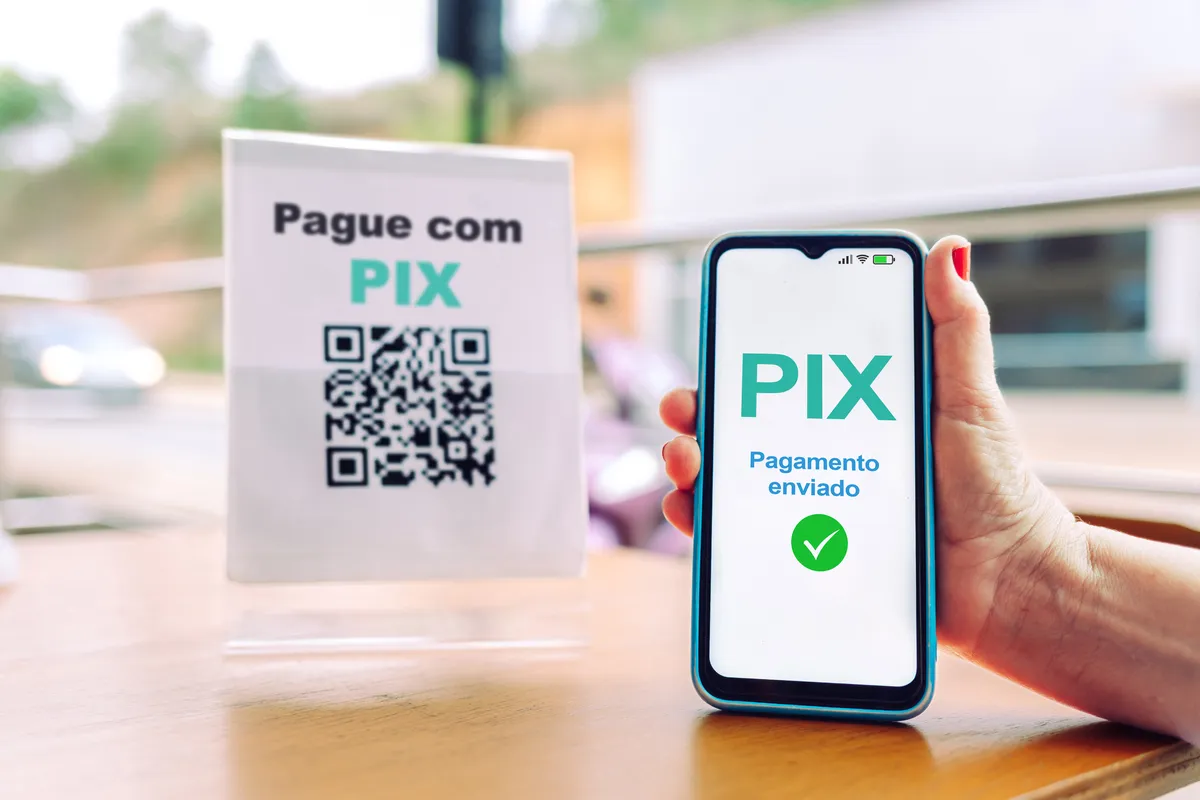 O que acontece com transações acima de R$ 5 mil no Pix?