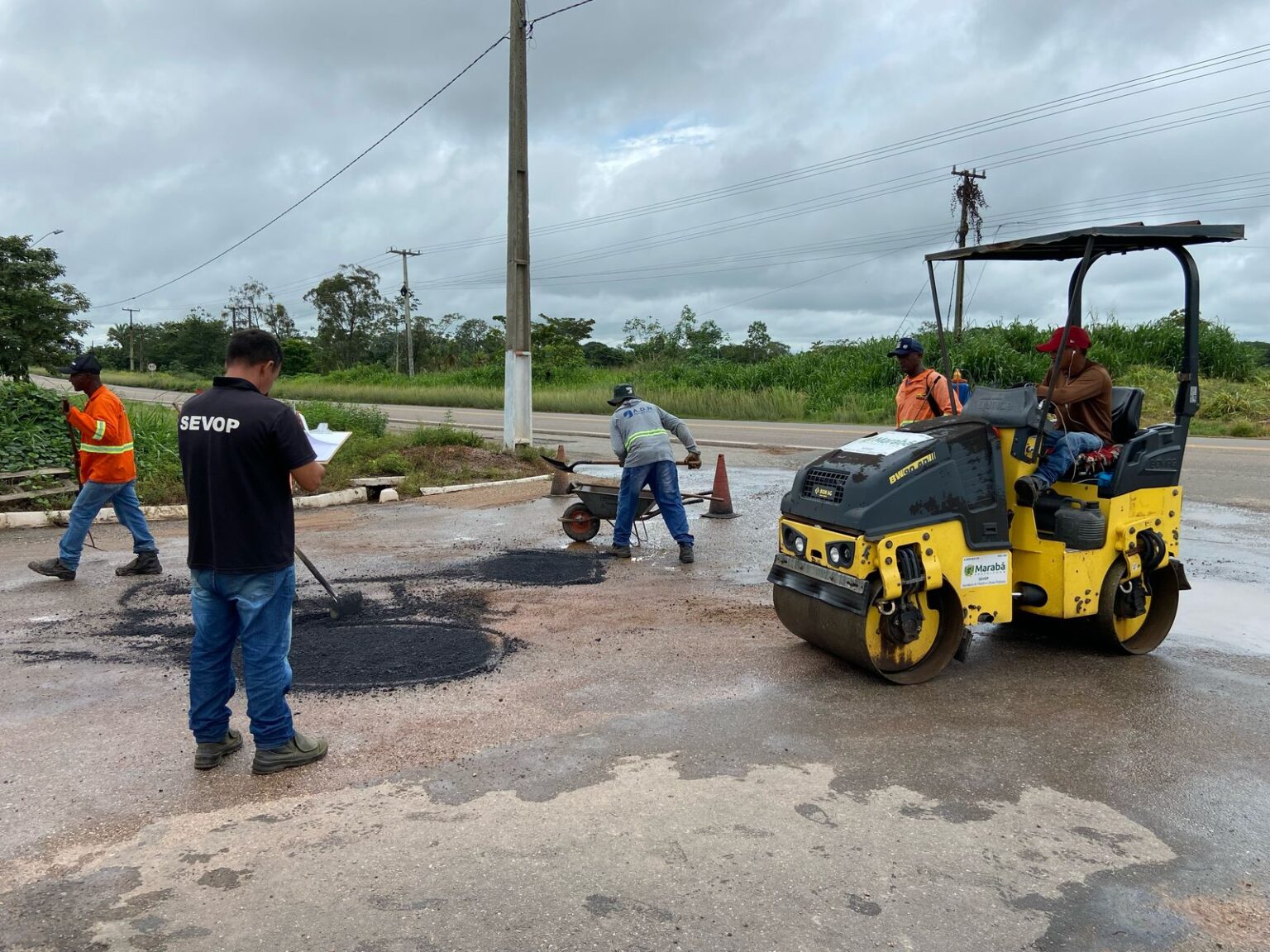 Prefeitura intensifica Operação Tapa-Buraco no bairro Cidade Jardim em Marabá