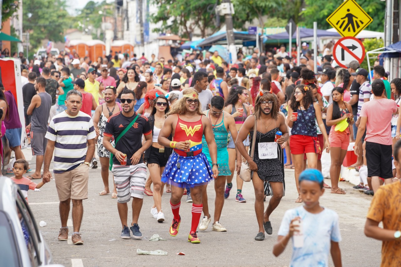 Bloco Gaiola das Loucas mantém tradição e confirma arrastão em 2025
