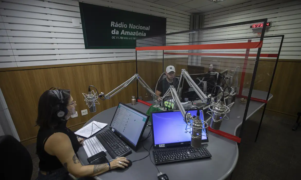 Dia Mundial do Rádio é celebrado nesta quinta-feira (13)