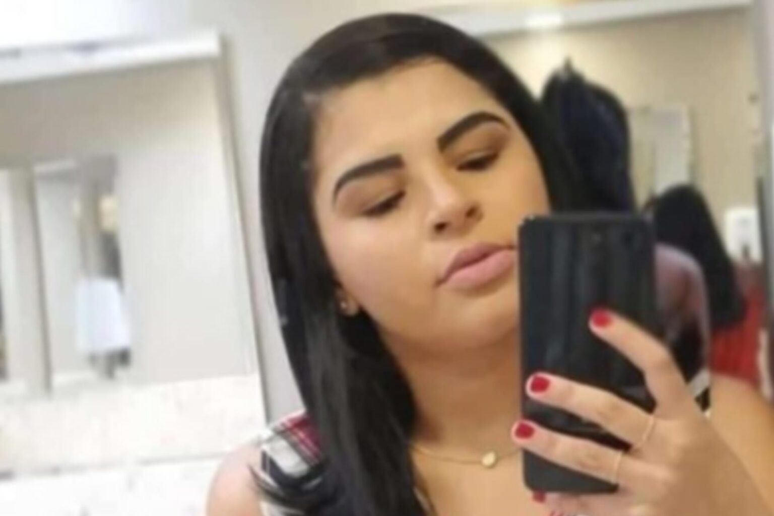Colisão entre moto e caminhonete deixa mulher morta em Parauapebas
