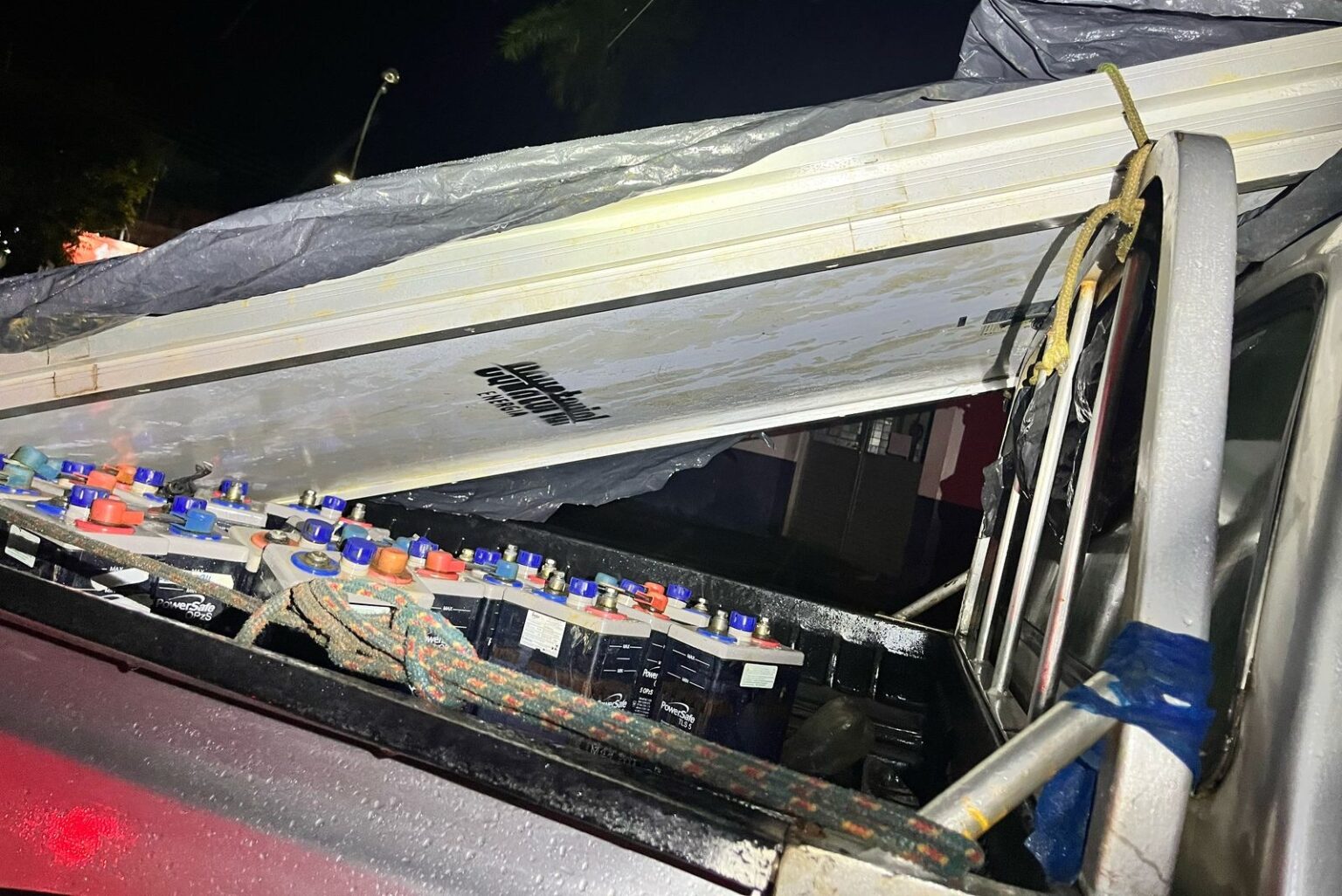 PM apreende placas solares e baterias em Tucuruí