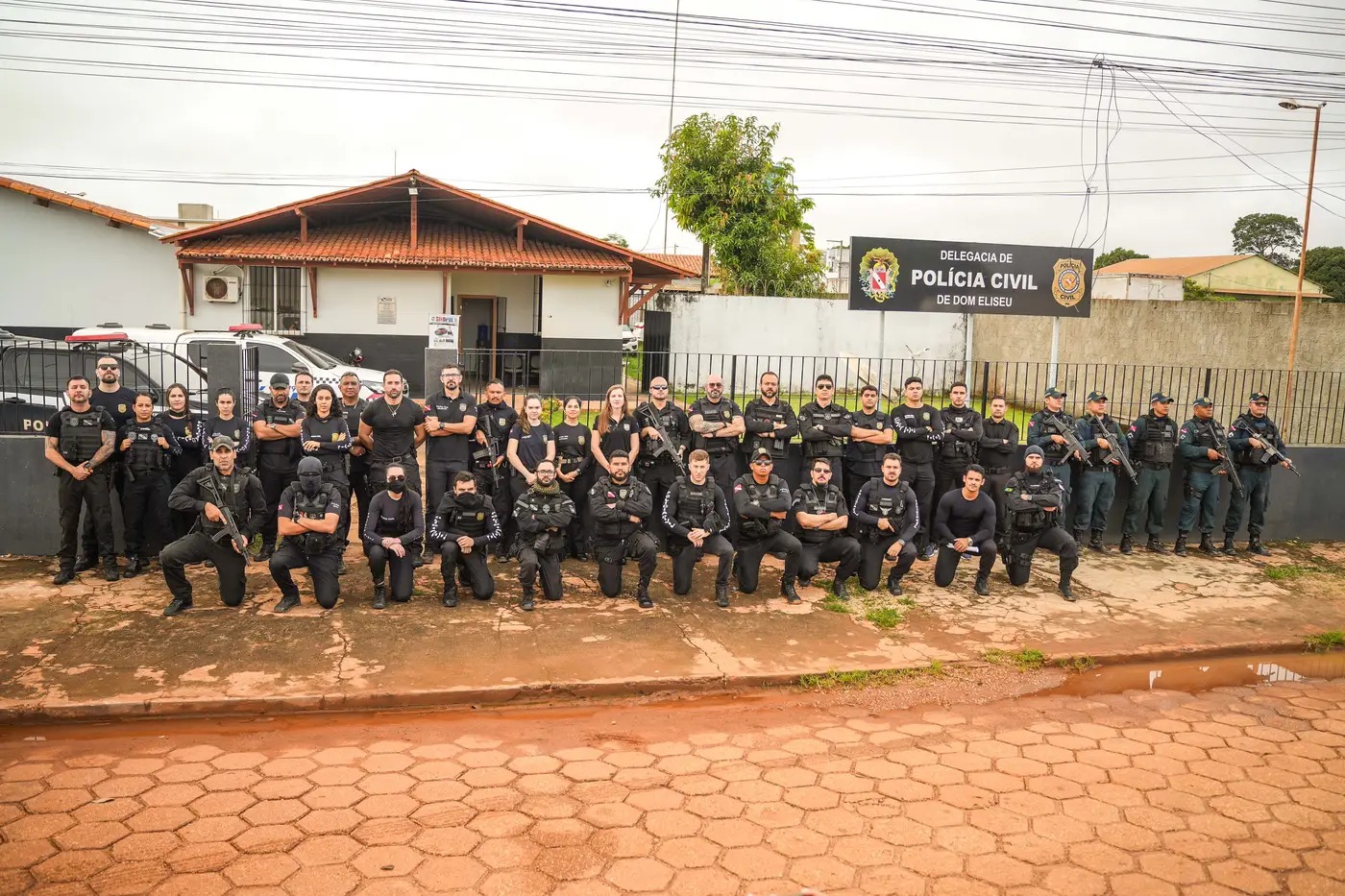 Arma, munições, dinheiro, drogas e celulares são apreendidos em Dom Eliseu