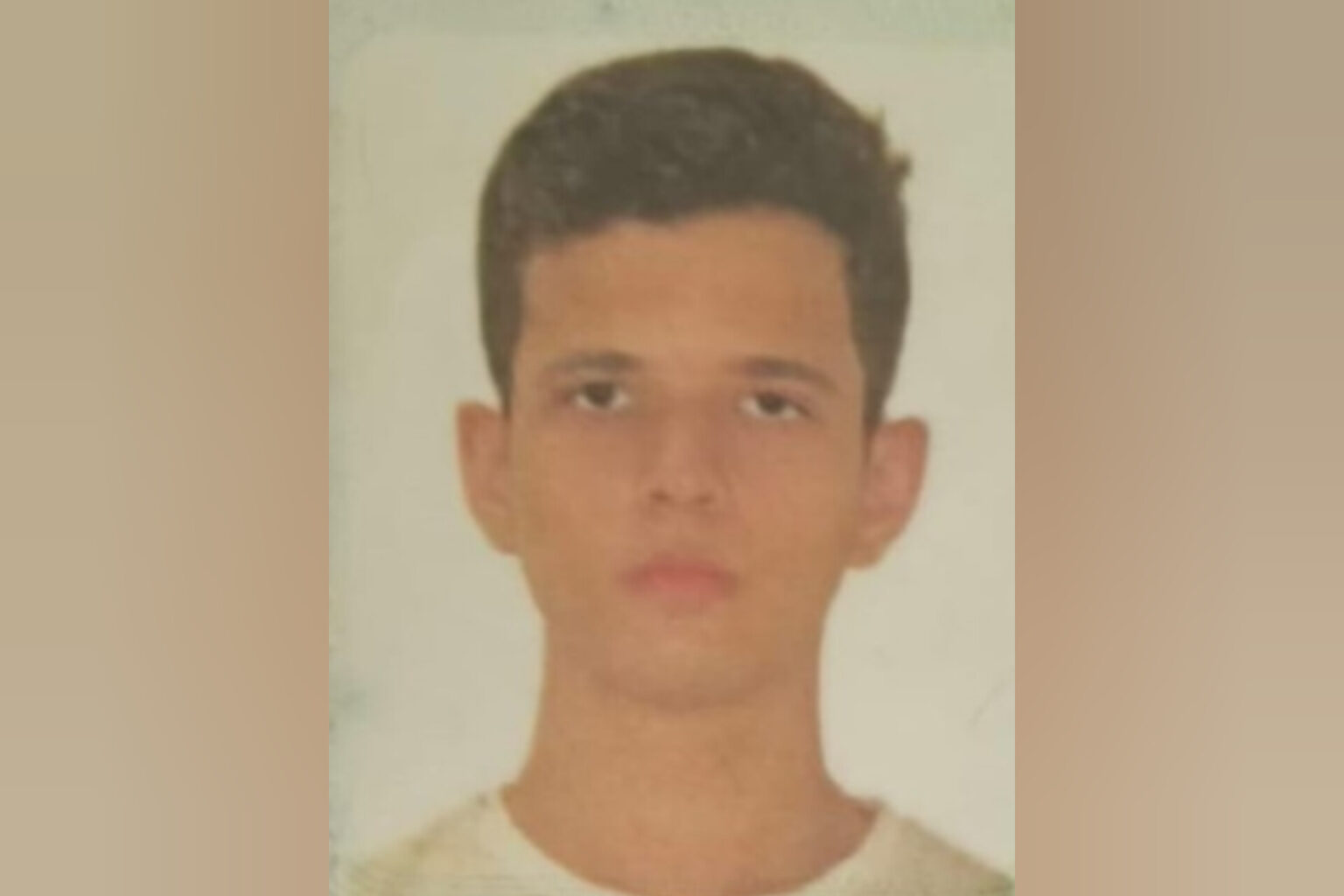 Motociclista morre após colidir contra poste em Parauapebas