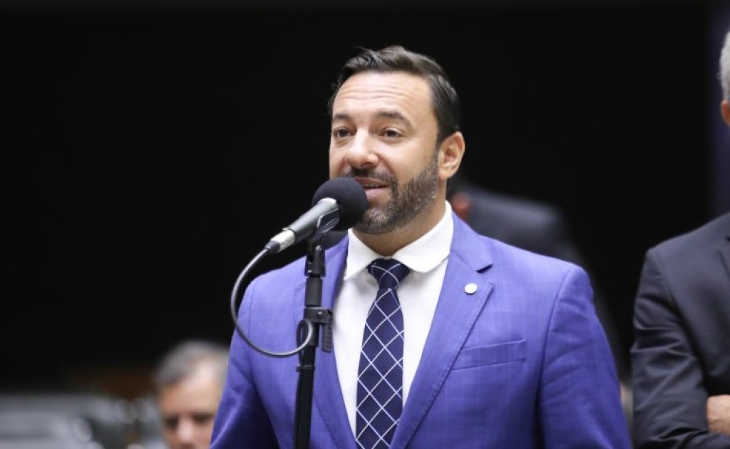 Projeto proíbe primeira-dama de ocupar cargo no governo