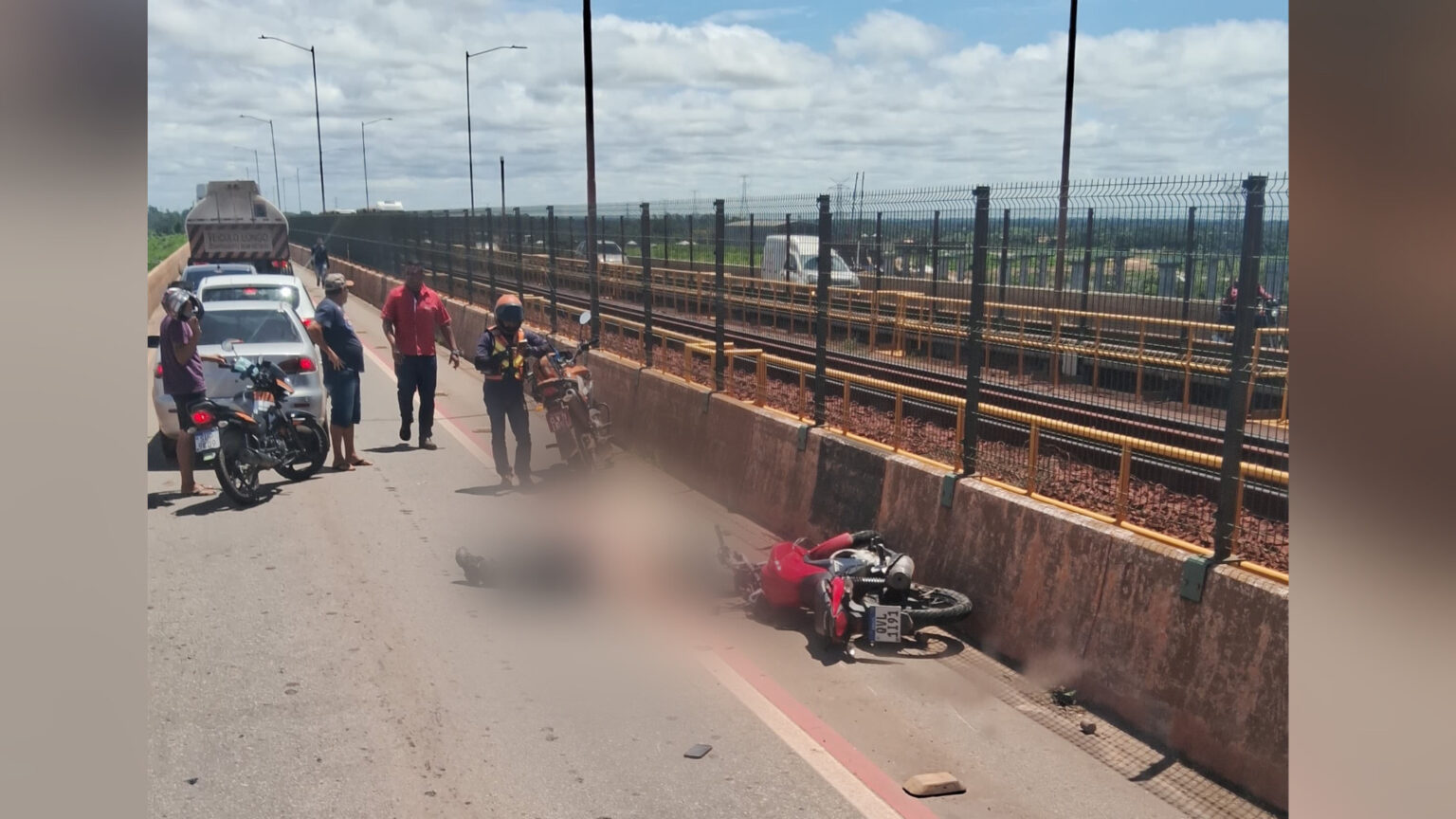 Motociclista é esmagada por caminhão na ponte sobre o rio Tocantins em Marabá