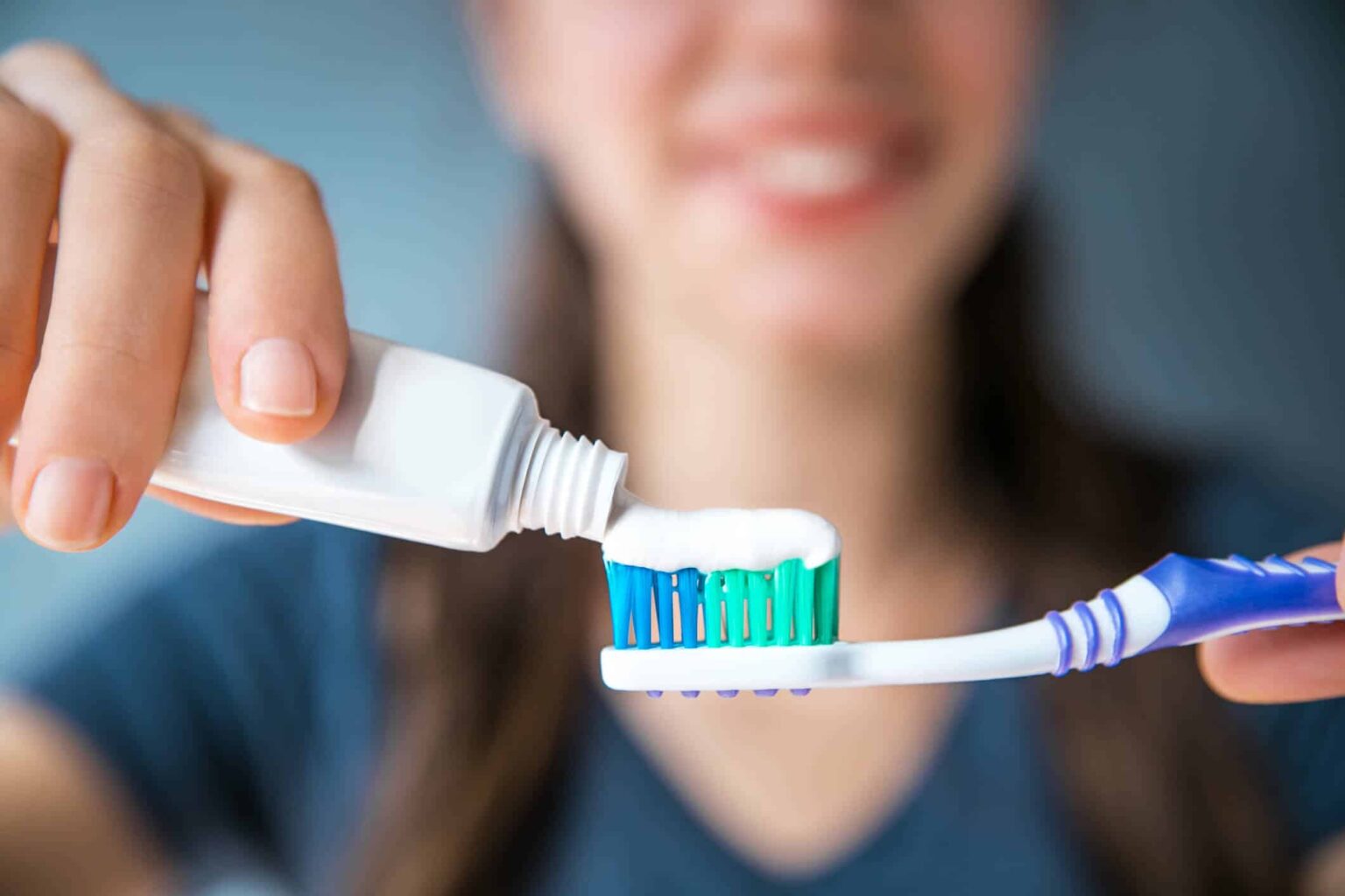 Você escova os dentes após as refeições? Cuidado! Veja o horário correto para fazer isso