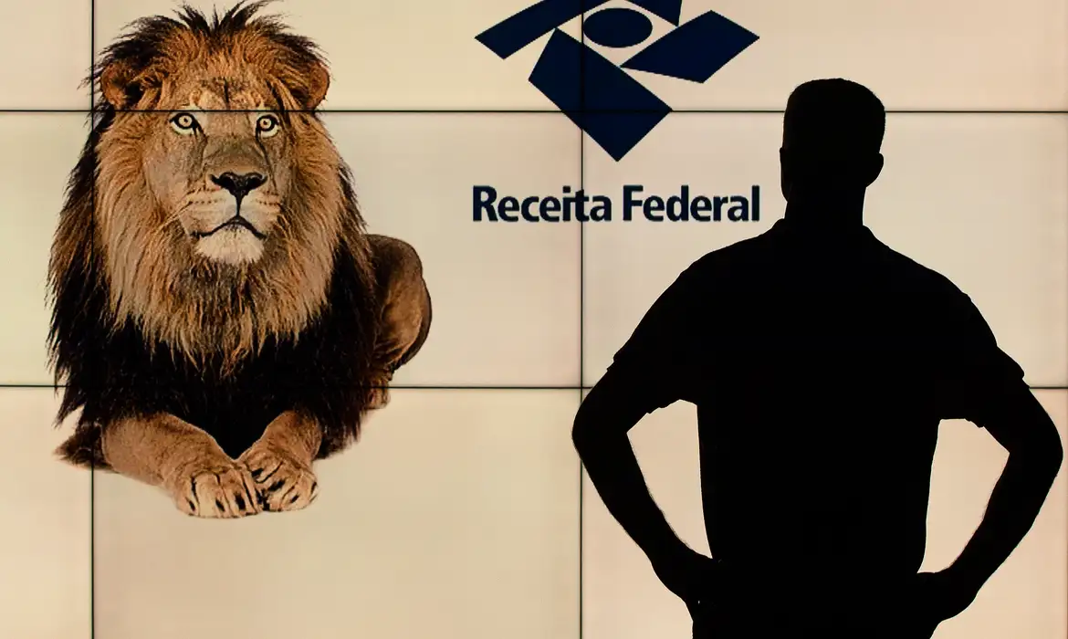 Mais de 560 mil pessoas entregaram declaração do IRPF no primeiro dia