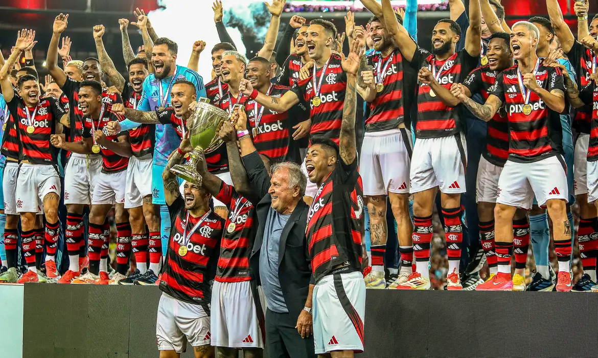 Flamengo tem dois gols anulados, empata com o Fluminense e é campeão carioca pela 39ª vez
