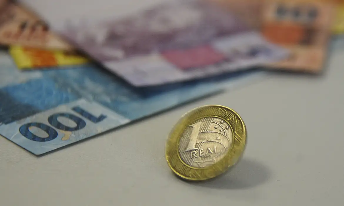 Receita paga lote da malha fina do Imposto de Renda nesta segunda