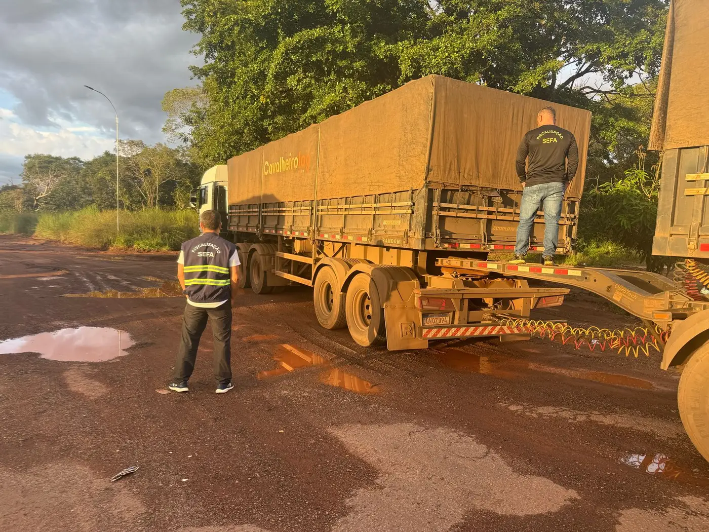 Sefa apreende 48 toneladas de açúcar e 39 metros cúbicos de madeira no Pará
