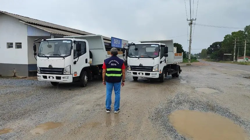 Sefa apreende dois caminhões em São Geraldo do Araguaia