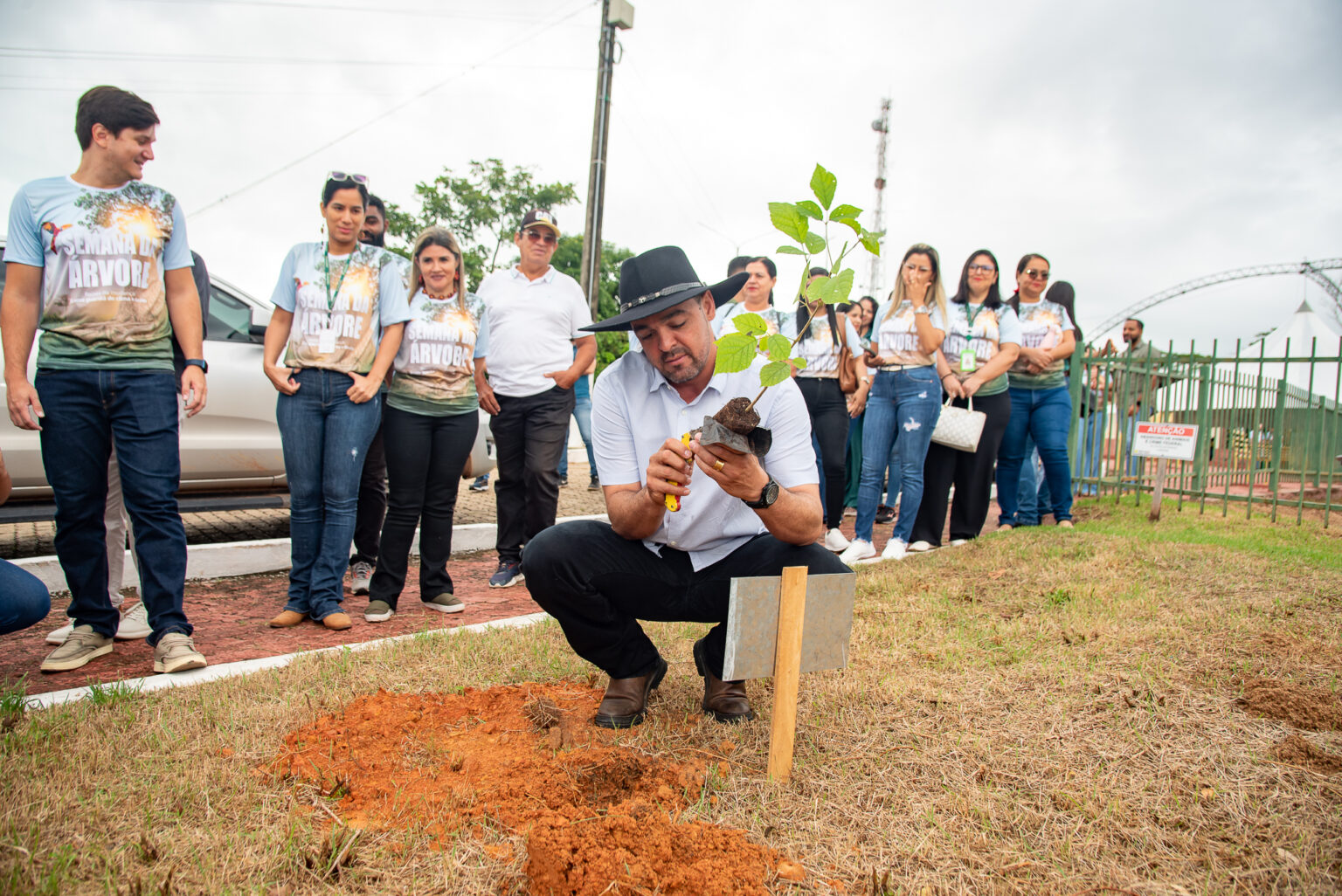 Semana da Árvore termina com reflorestamento em Parauapebas