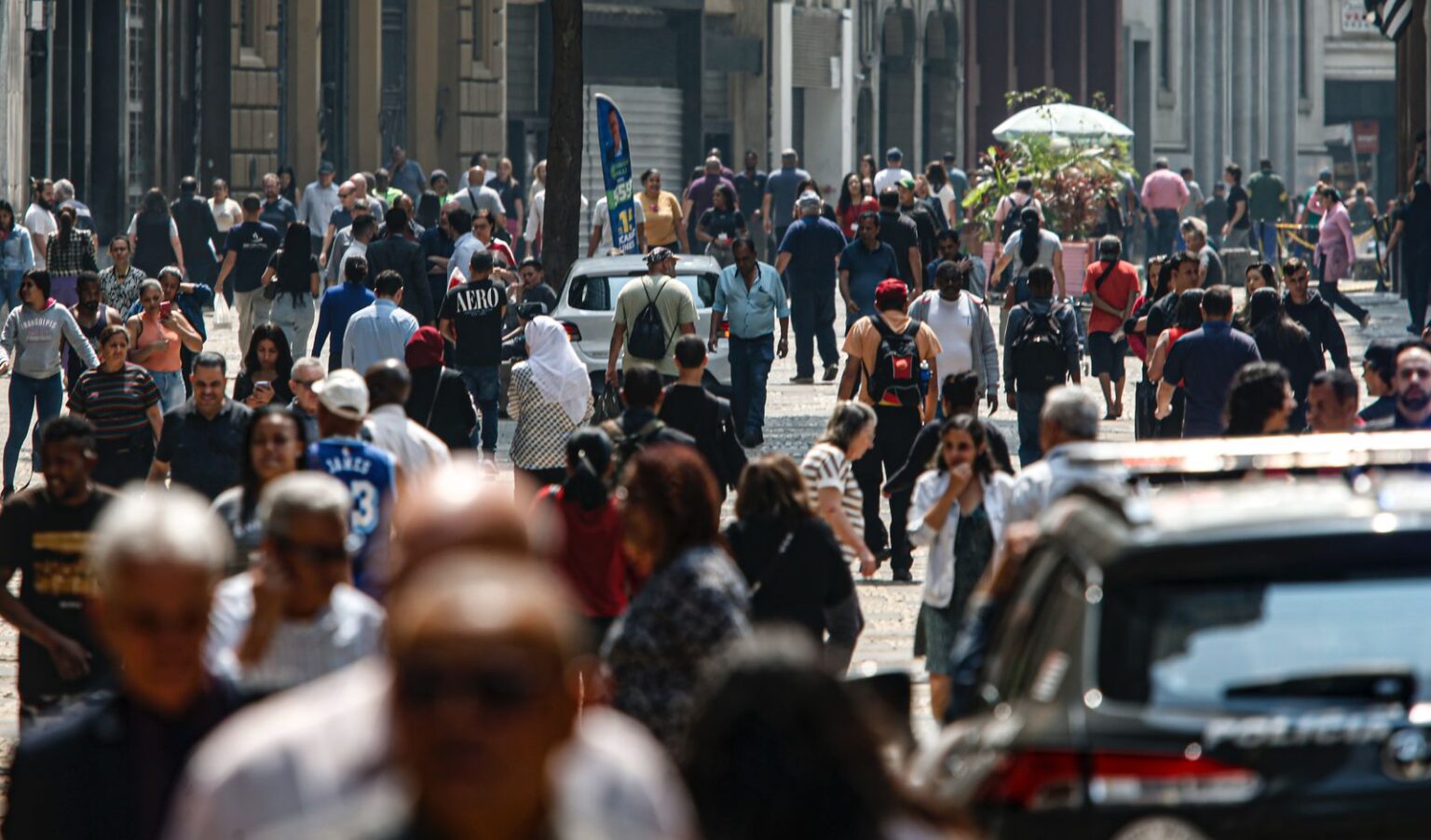 Brasil cai para 10ª maior economia do mundo e é superado pelo Canadá