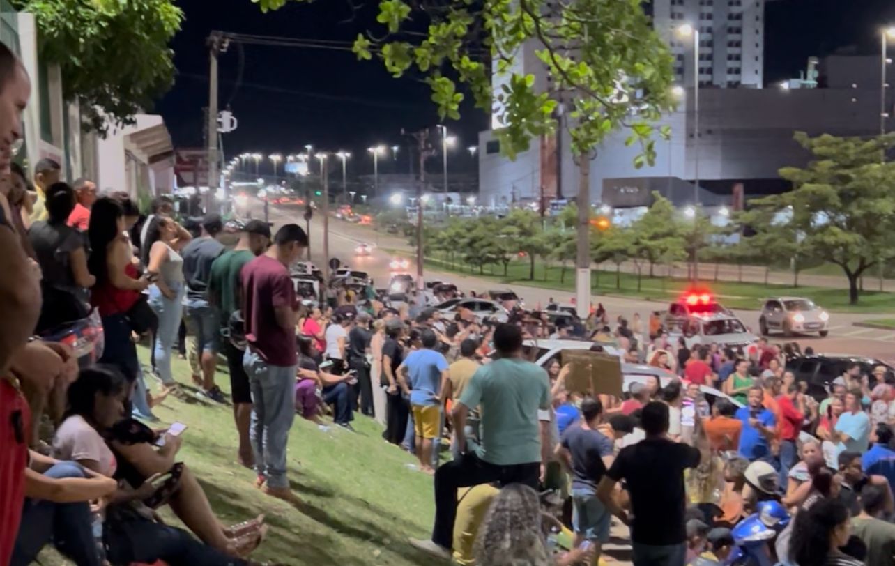 Professores entram em greve por pagamento de piso salarial em Marabá