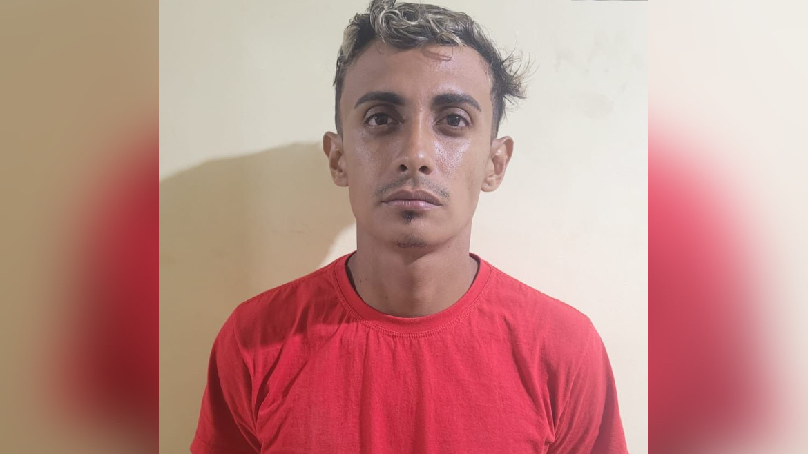 Homem é preso após ser flagrado andando no telhado de casa em Marabá