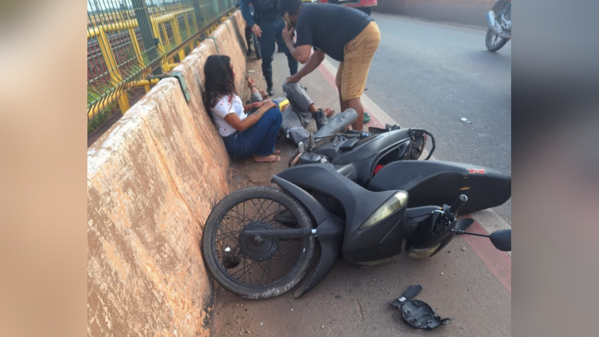 Casal sofre acidente de moto ao tentar ultrapassagem na ponte do São Félix, em Marabá