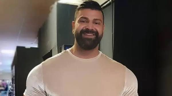 Ator da Netflix morre aos 44 anos após mal súbito em esteira de academia