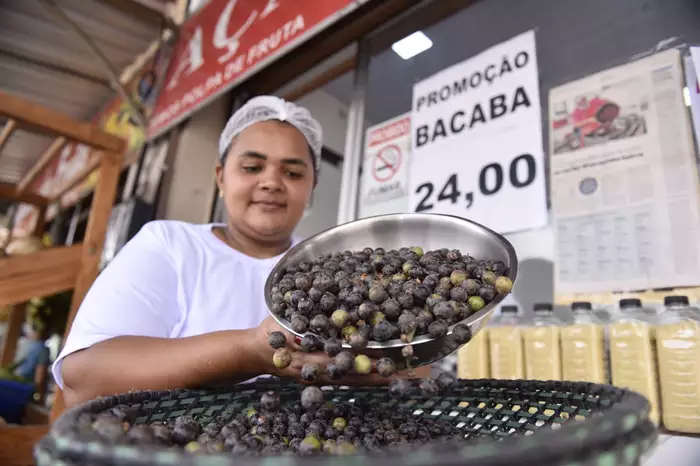 Fim da safra faz rival do açaí subir de preço no Pará