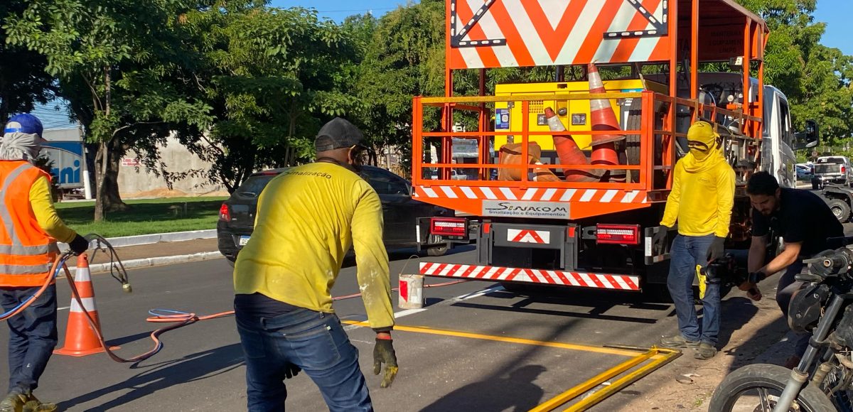 Prefeitura de Marabá sinaliza avenidas VP-3 e VP-7 após recapeamento asfáltico