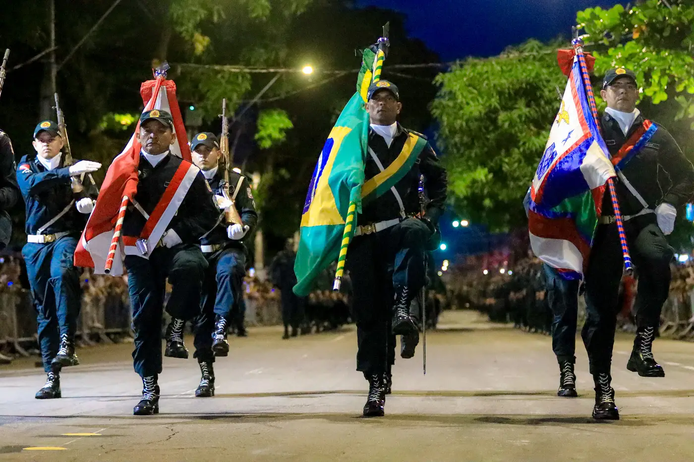 PM realiza desfile em homenagem a Tiradentes, patrono das Polícias Militares