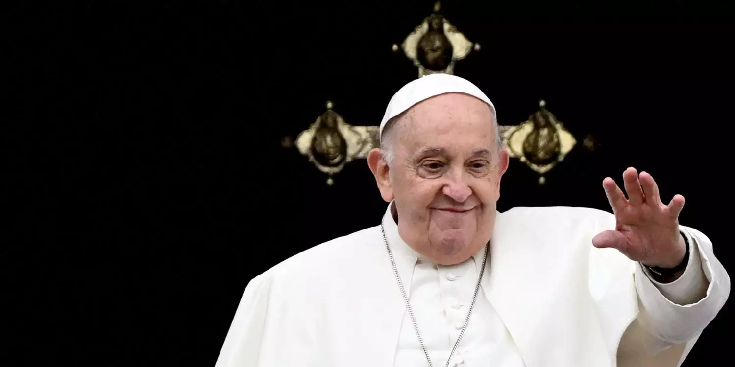 Papa simplificou o próprio funeral e será enterrado em caixão simples de madeira