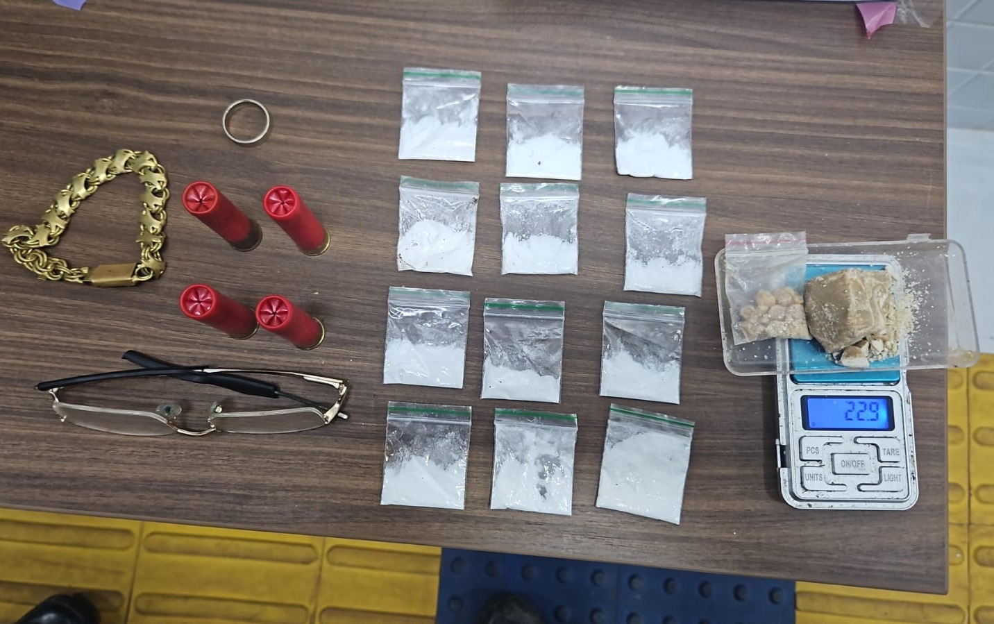 PM prende traficante com papelotes de crack e cocaína em Canaã dos Carajás