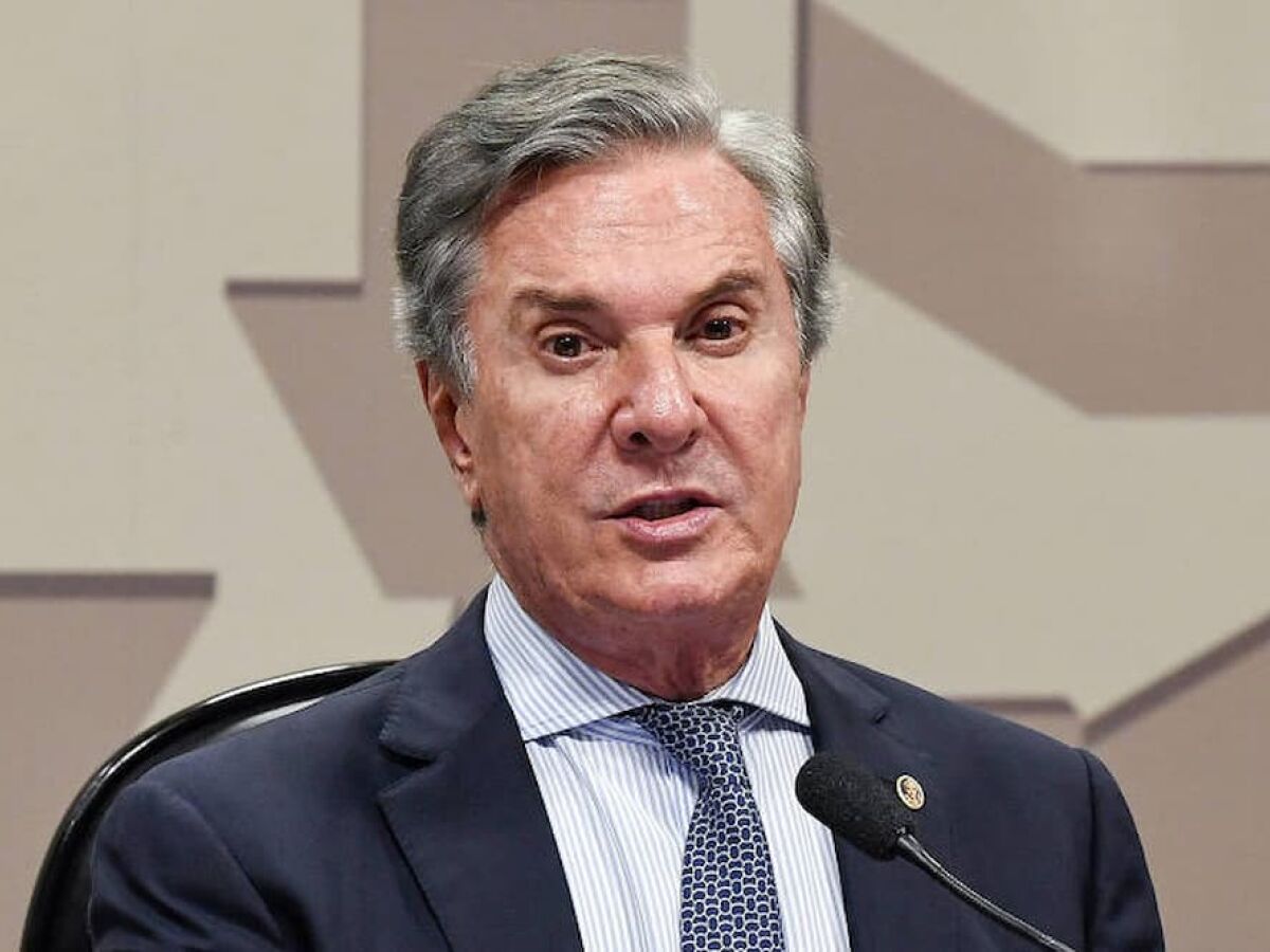 PGR é a favor de prisão domiciliar para Collor