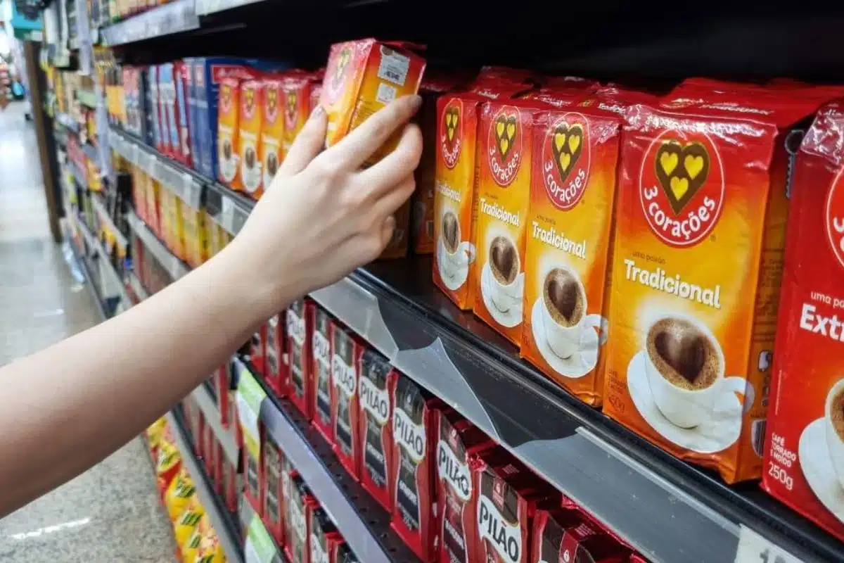Tomate e café disparam e elevam custo da cesta básica no Pará