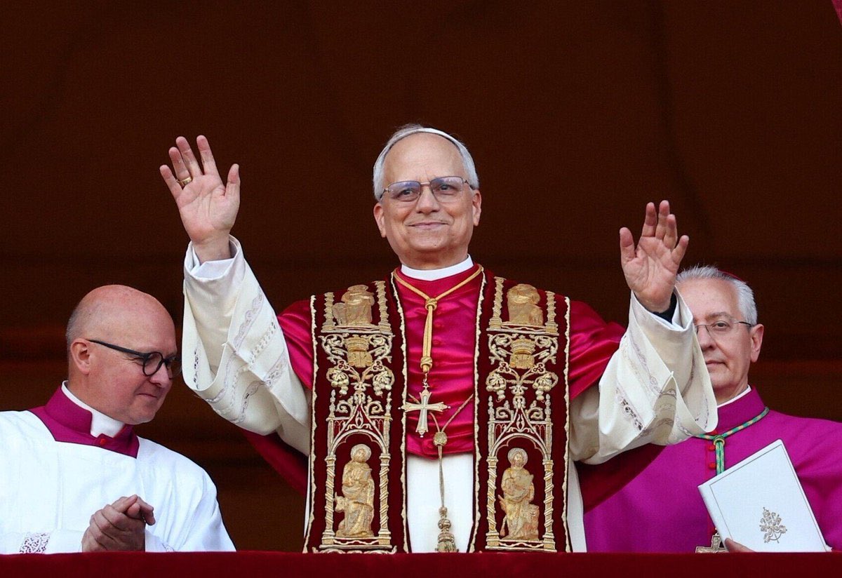 Conheça a vida e história do novo papa Leão XIV