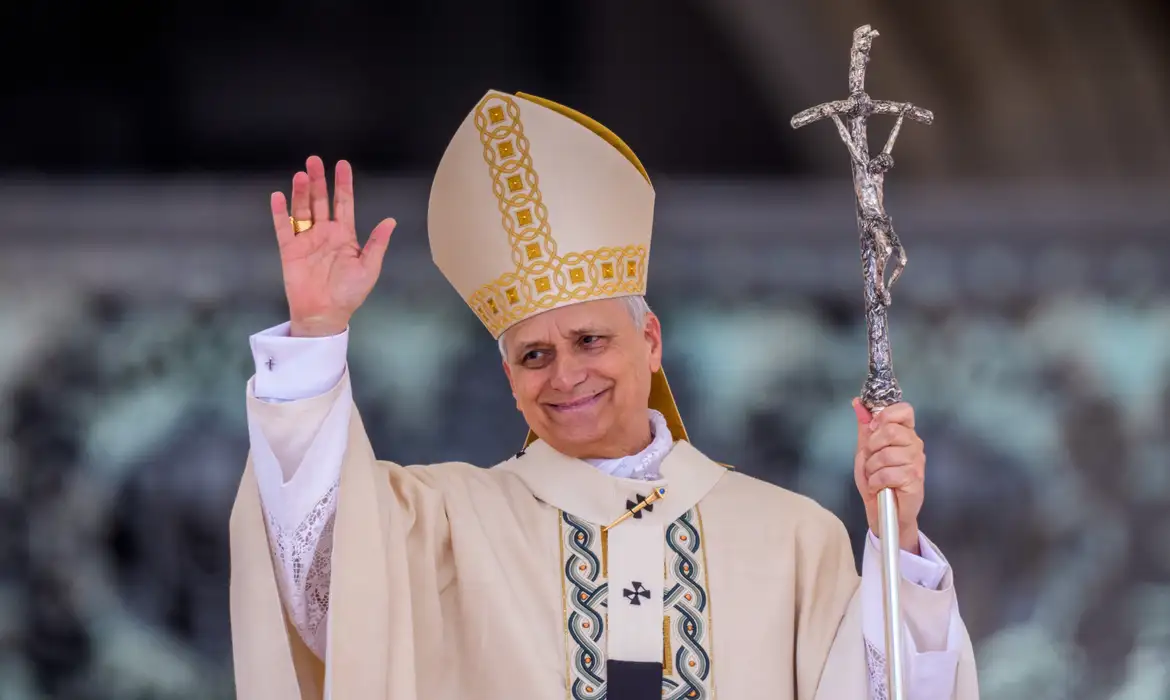 Papa Leão XIV pede unidade na Igreja e promete não ser um “autocrata”