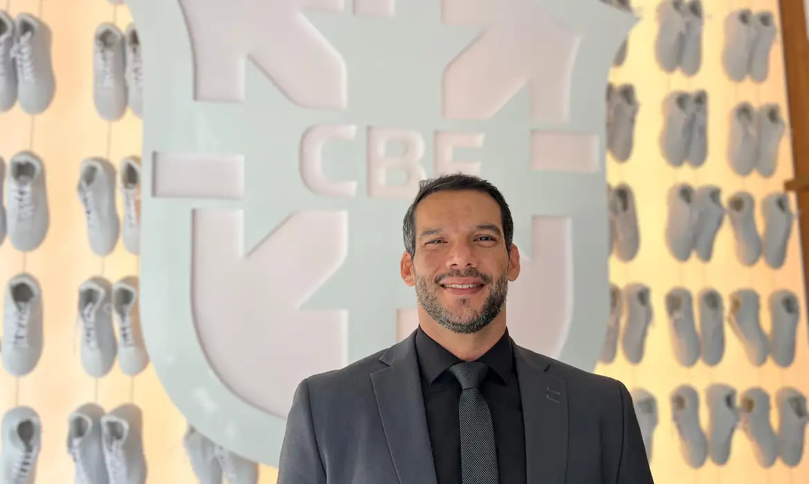 Samir Xaud inscreve chapa e será candidato único à presidência da CBF