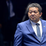Cassado pelo TRE, senador Beto Faro permanece no cargo e recorrerá ao TSE