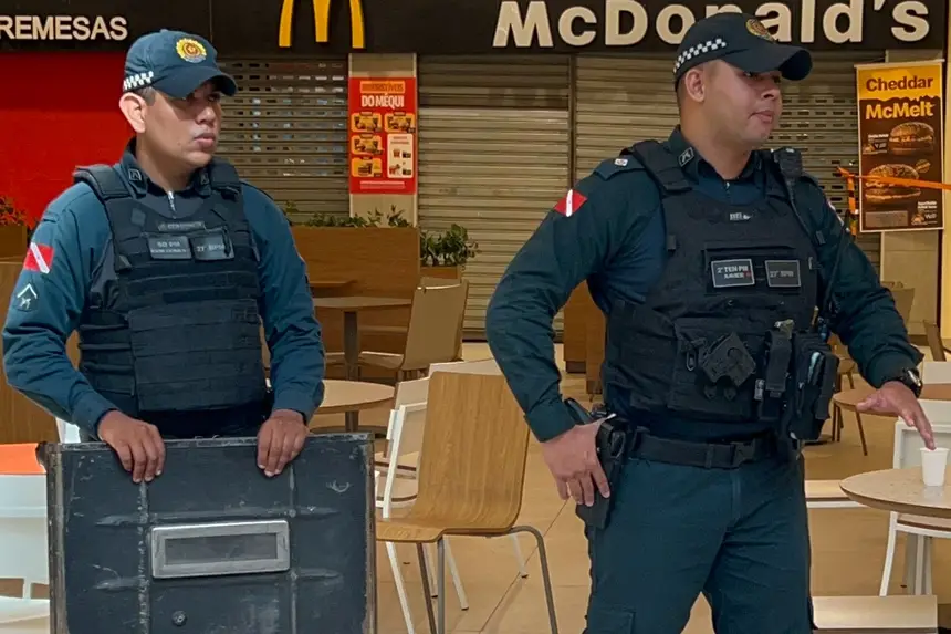 Polícia Militar realiza treinamento de gerenciamento de crise em shopping no Pará