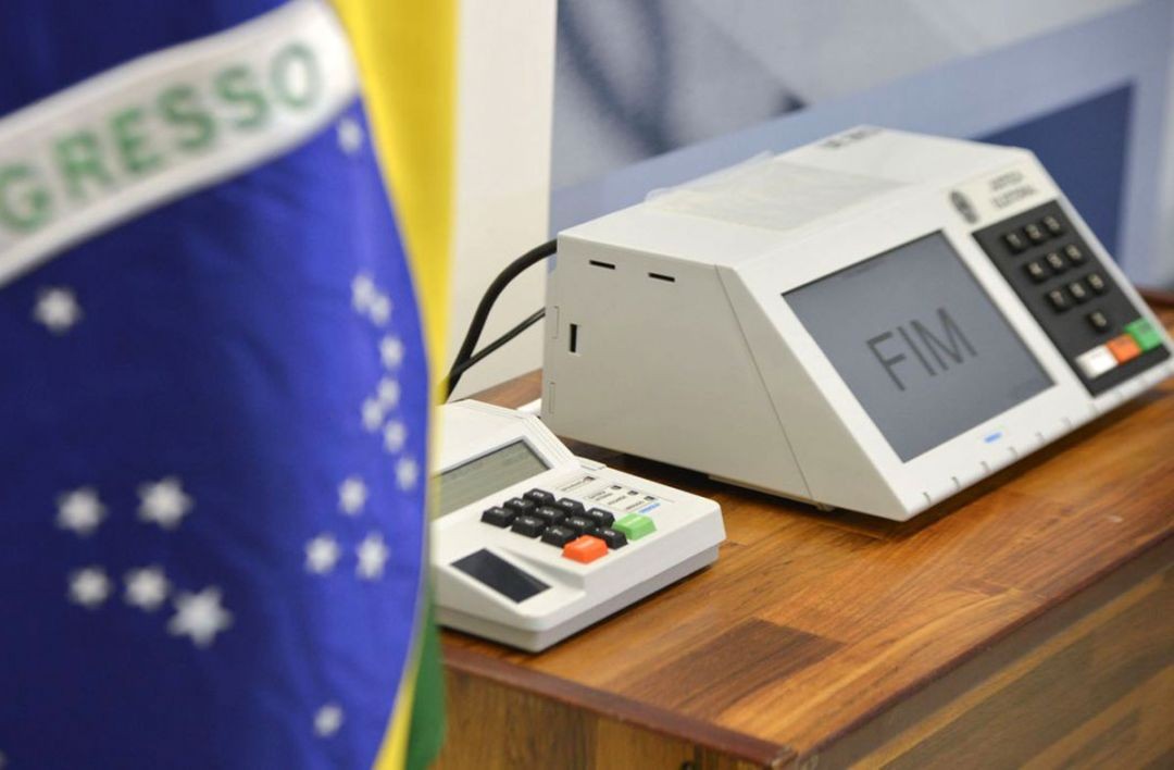 CCJ do Senado aprova fim da reeleição para cargos do Executivo
