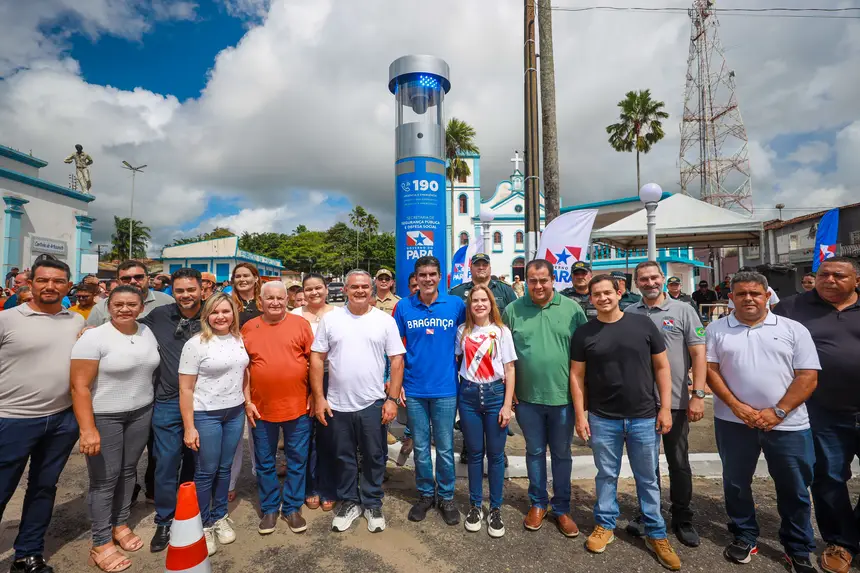 Governo entrega totem de segurança na orla de Bragança e anuncia novo batalhão da PM