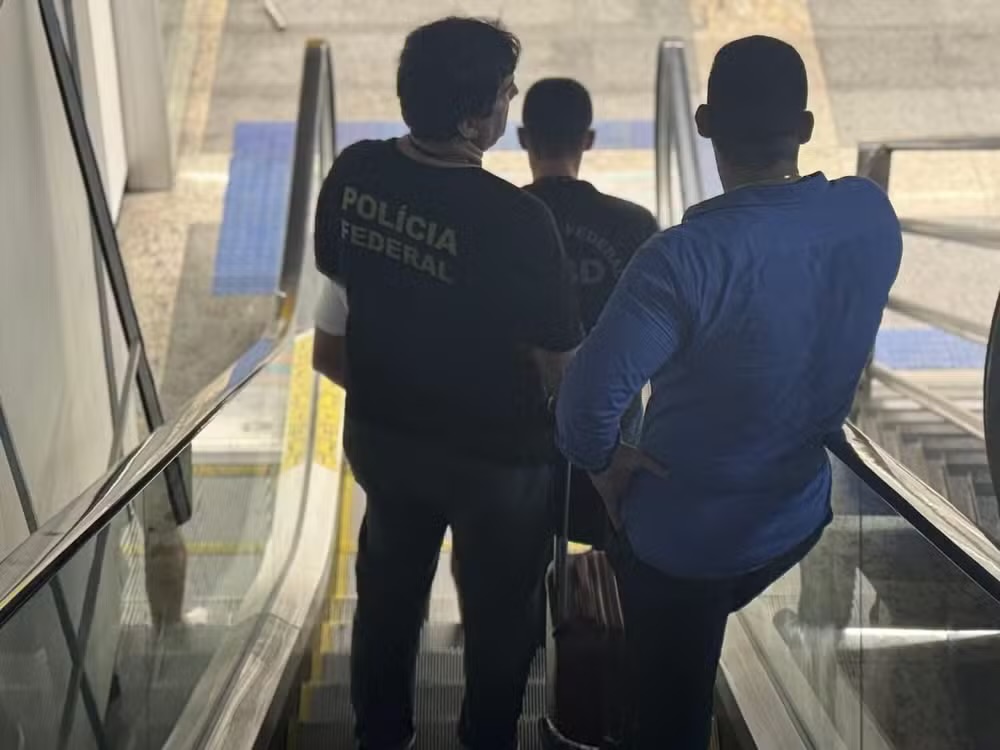 Investigado por tráfico é preso pela PF dentro de aeronave ao desembarcar no Pará