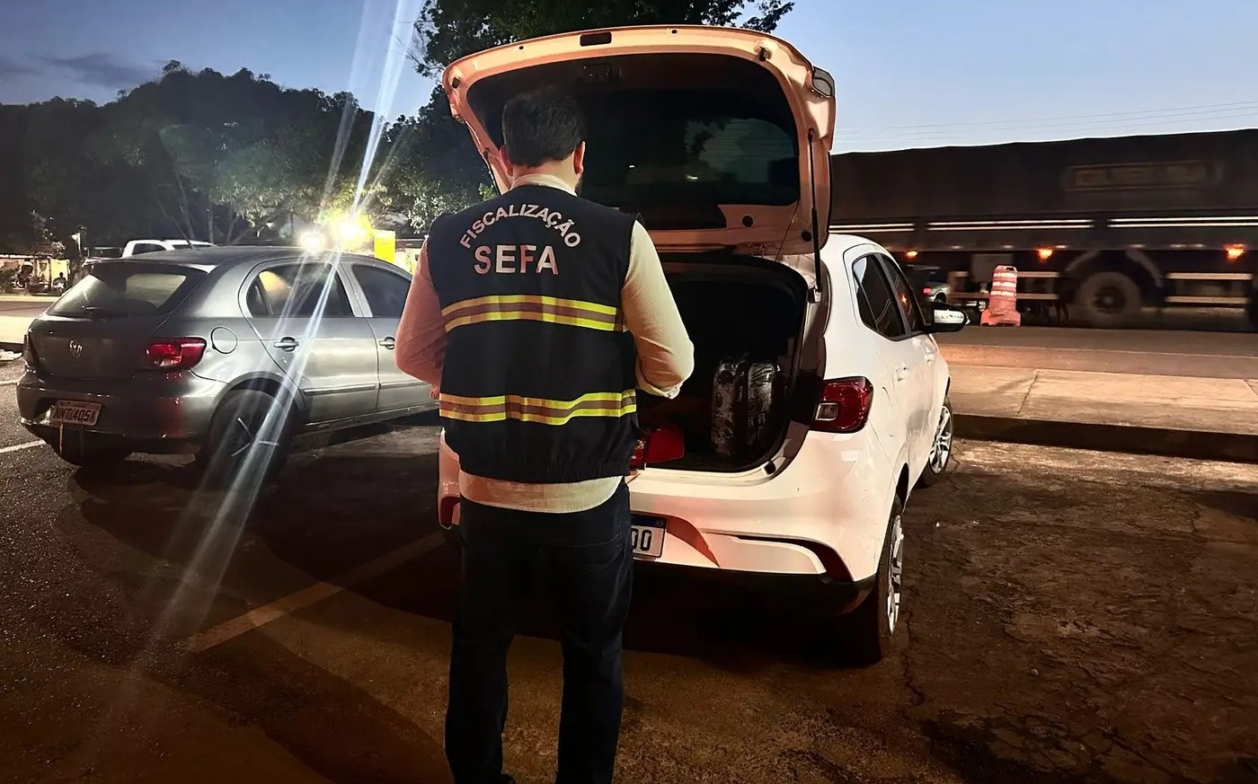 Sefa apreende semijoias e carga de arroz em Dom Eliseu e Conceição do Araguaia
