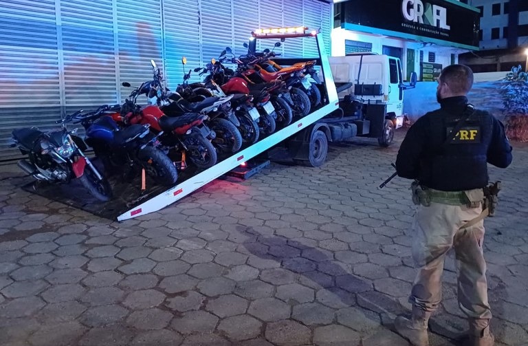 PRF intensifica fiscalização de motocicletas na BR-230 em Marabá